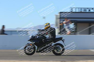 media/Nov-06-2023-Moto Forza (Mon) [[ce023d0744]]/4-Beginner Group/Session 4 (Finish Line Checker)/